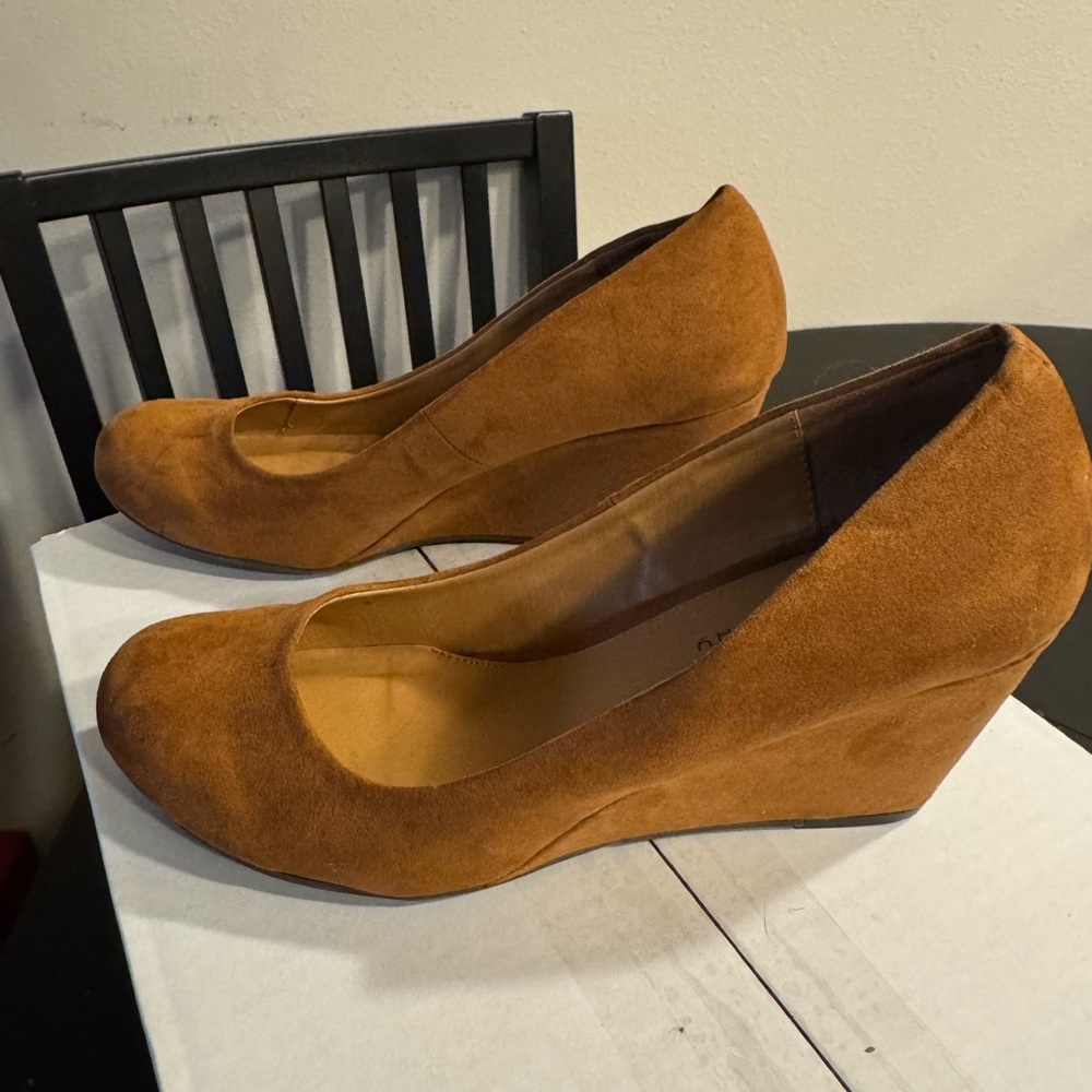 CL by Laundry Tan Nima Wedges